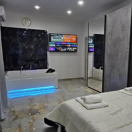 Da Tonino Luxury Apartments Naples Luaran gambar