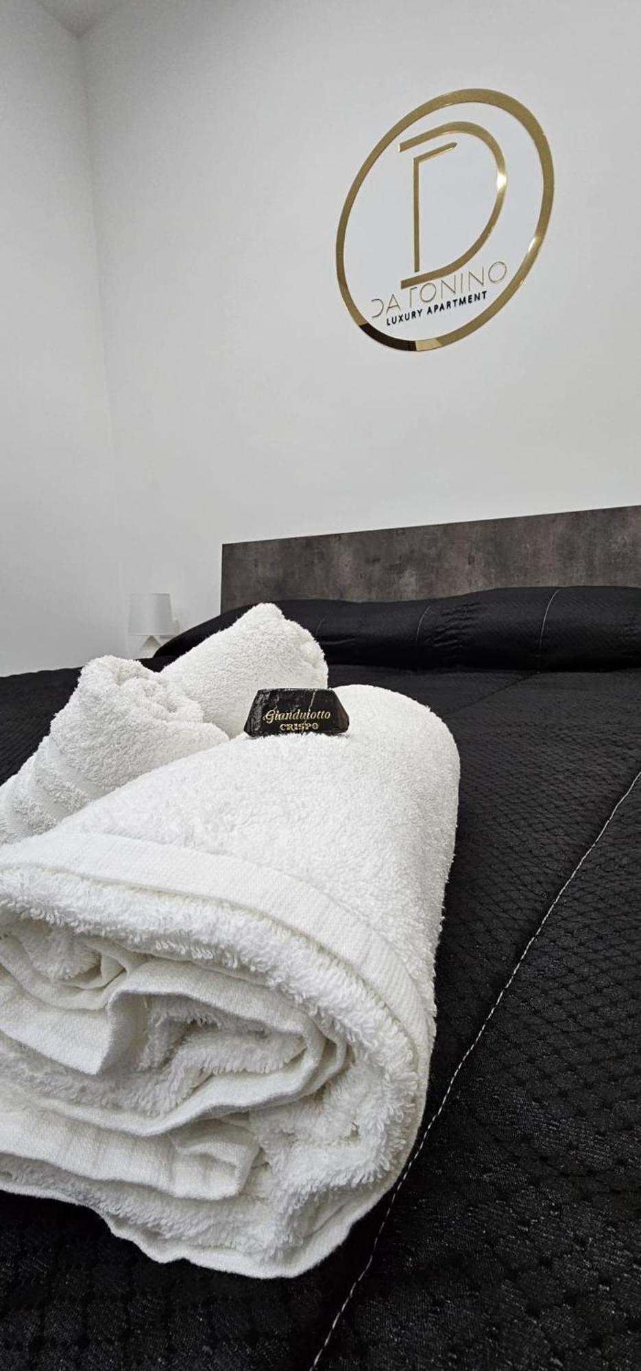 Da Tonino Luxury Apartments Naples Luaran gambar